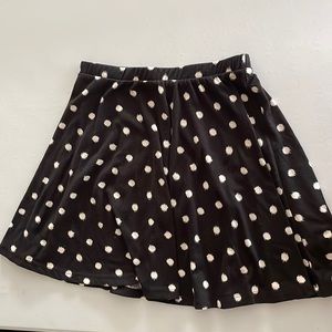 Mossimo stylish Y2K black mini skirt with white polka dots